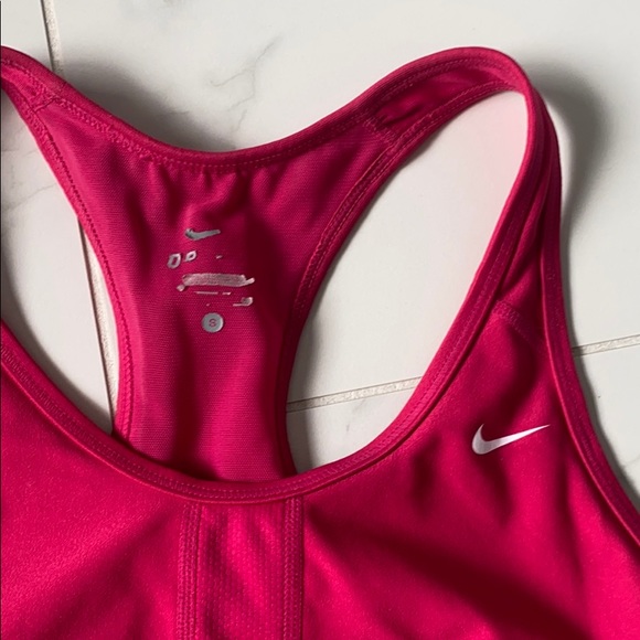 Small NIKE ATHLETIC fitness exercise top - Picture 2 of 3